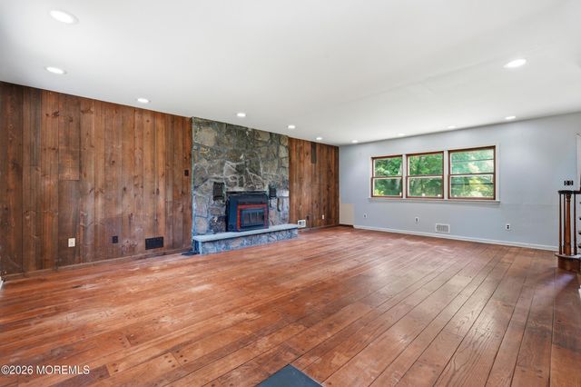 365 Stagecoach Road, Millstone, NJ 08510
