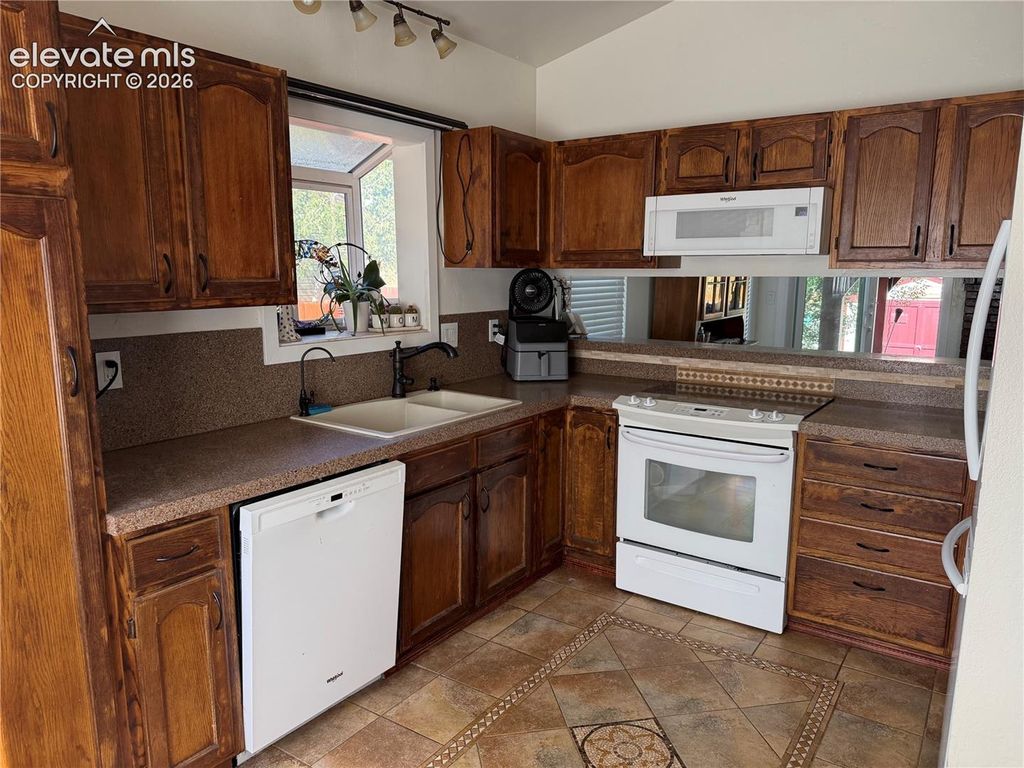 1945 Ambleside Drive, Colorado Springs, CO 80915 — photo 3