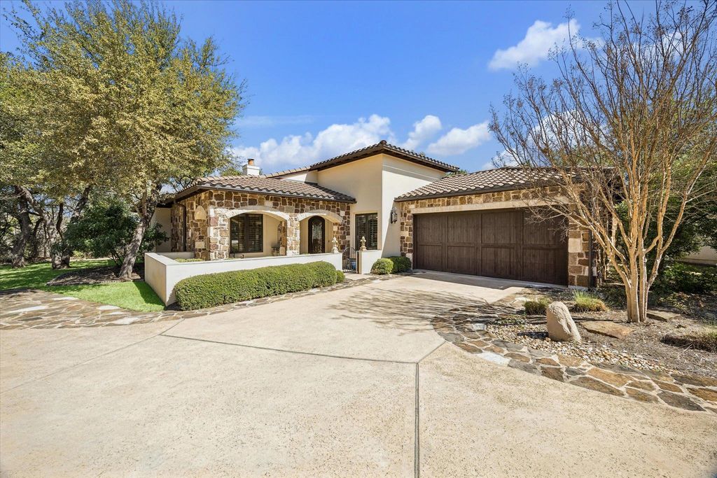 4501 Spanish Oaks Club BLVD 14, Austin, TX 78738