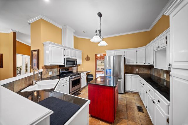 3322 QUAIL LN, Benton, AR 72019