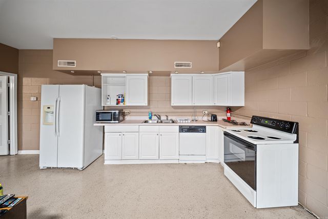 3322 QUAIL LN, Benton, AR 72019