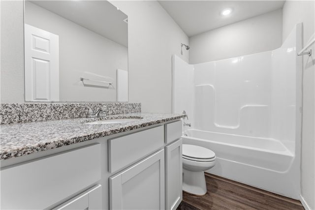 956 S Brambling Lane, Fayetteville, AR 72701