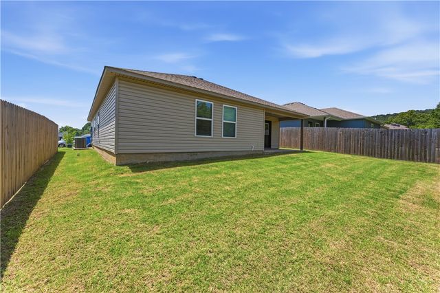 956 S Brambling Lane, Fayetteville, AR 72701