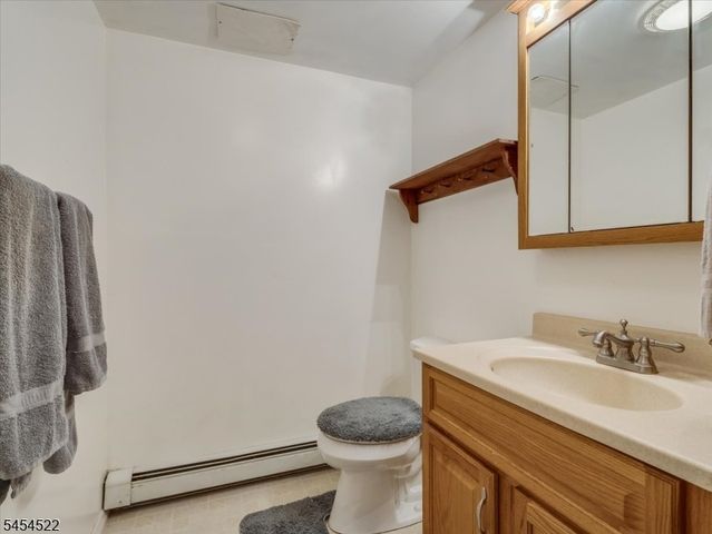 7 Galloping Hill Rd, Montague Twp., NJ 07827