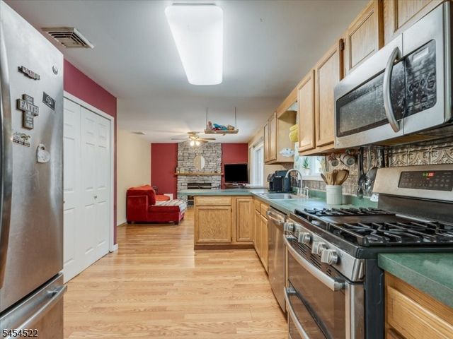 7 Galloping Hill Rd, Montague Twp., NJ 07827