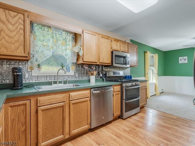 7 Galloping Hill Rd, Montague Twp., NJ 07827