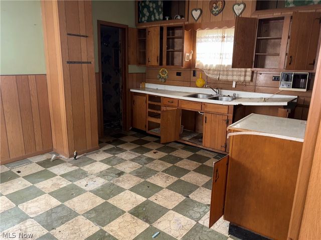 3645 E 54th Street, Cleveland, OH 44105