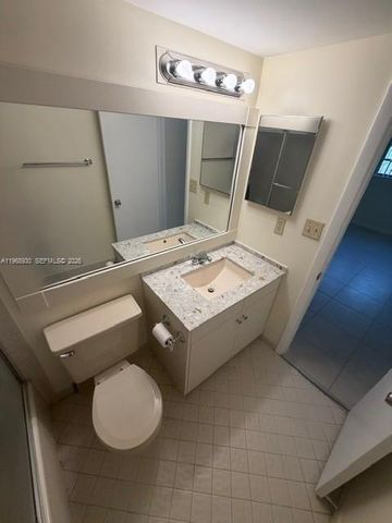 2071 Coral Ridge Dr N204, Coral Springs, FL 33071