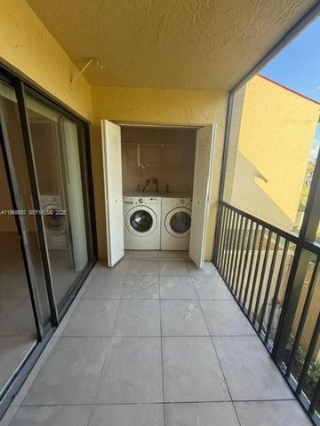 2071 Coral Ridge Dr N204, Coral Springs, FL 33071