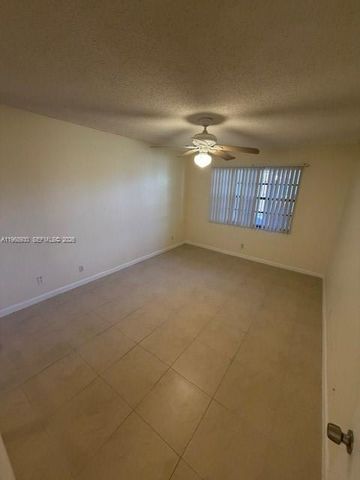 2071 Coral Ridge Dr N204, Coral Springs, FL 33071