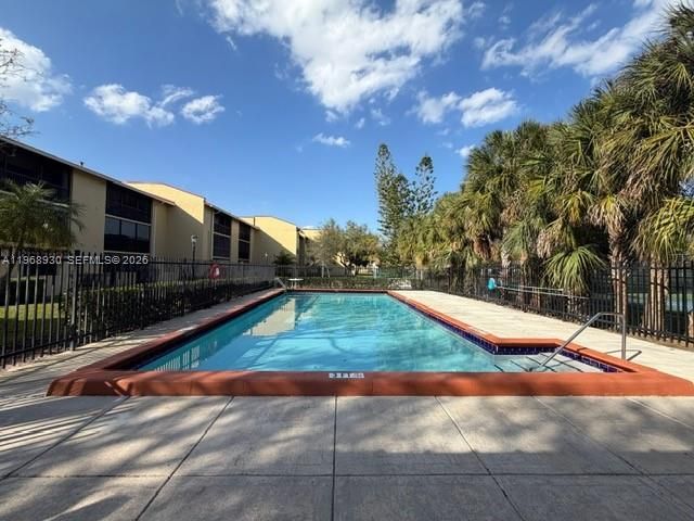 2071 Coral Ridge Dr N204, Coral Springs, FL 33071