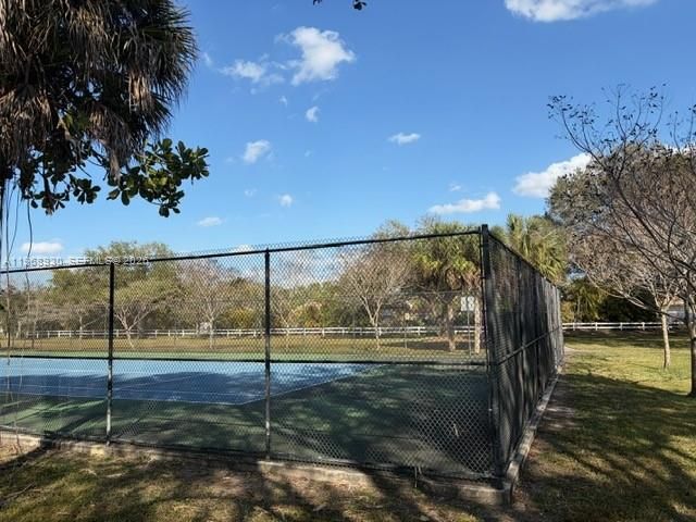 2071 Coral Ridge Dr N204, Coral Springs, FL 33071