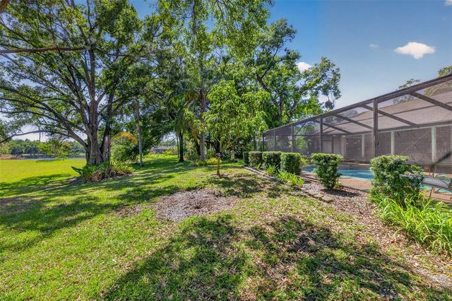 5035 BARROWE DRIVE, Tampa, FL 33624