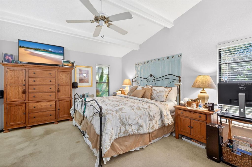 Image 15 of property listing at 5035 BARROWE DRIVE, Tampa, FL 33624