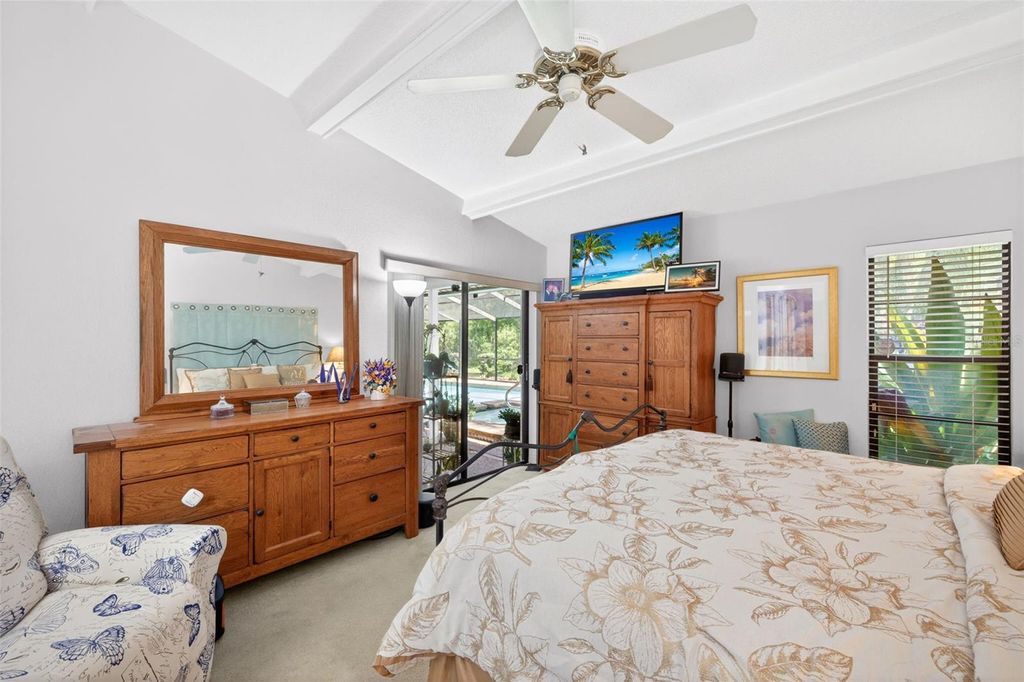 Image 16 of property listing at 5035 BARROWE DRIVE, Tampa, FL 33624