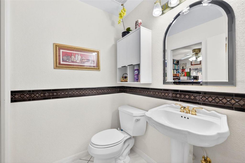 Image 23 of property listing at 5035 BARROWE DRIVE, Tampa, FL 33624