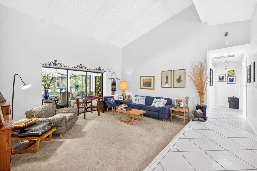 Image 25 of property listing at 5035 BARROWE DRIVE, Tampa, FL 33624