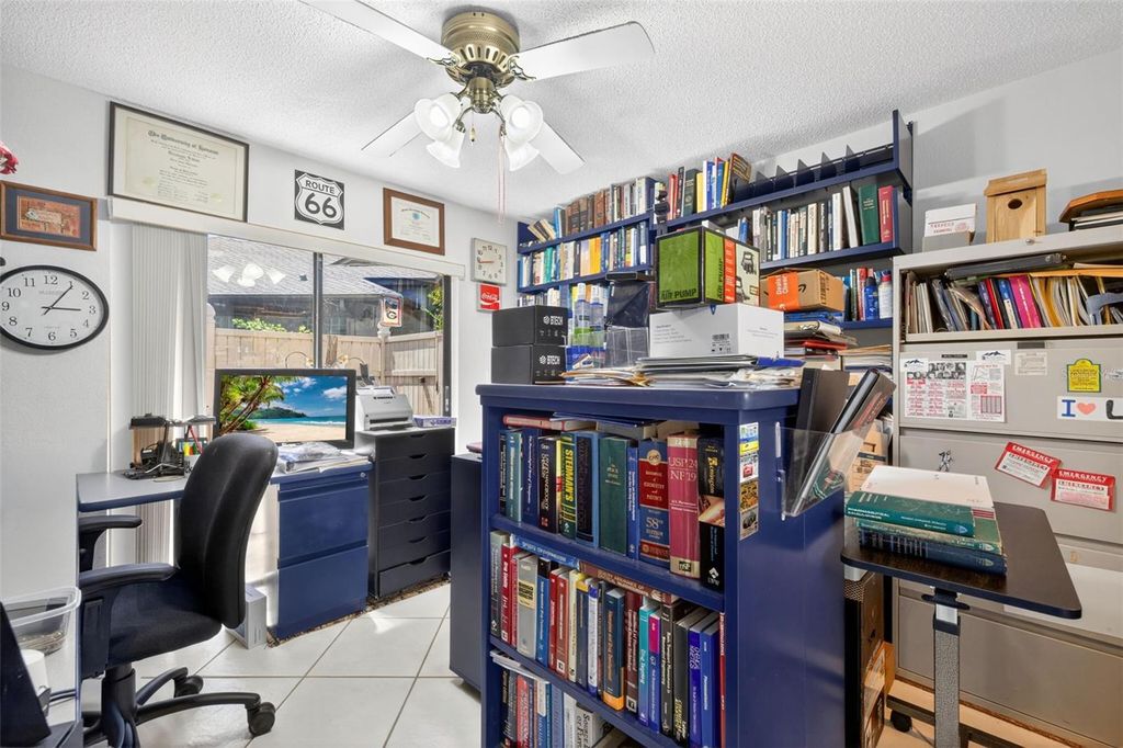 Image 27 of property listing at 5035 BARROWE DRIVE, Tampa, FL 33624