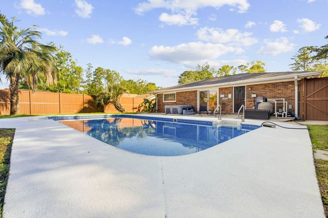 209 Hunters Rd., Myrtle Beach, SC 29579