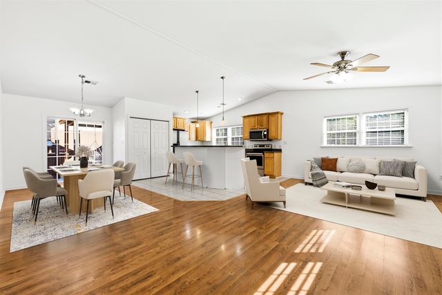 209 Hunters Rd., Myrtle Beach, SC 29579