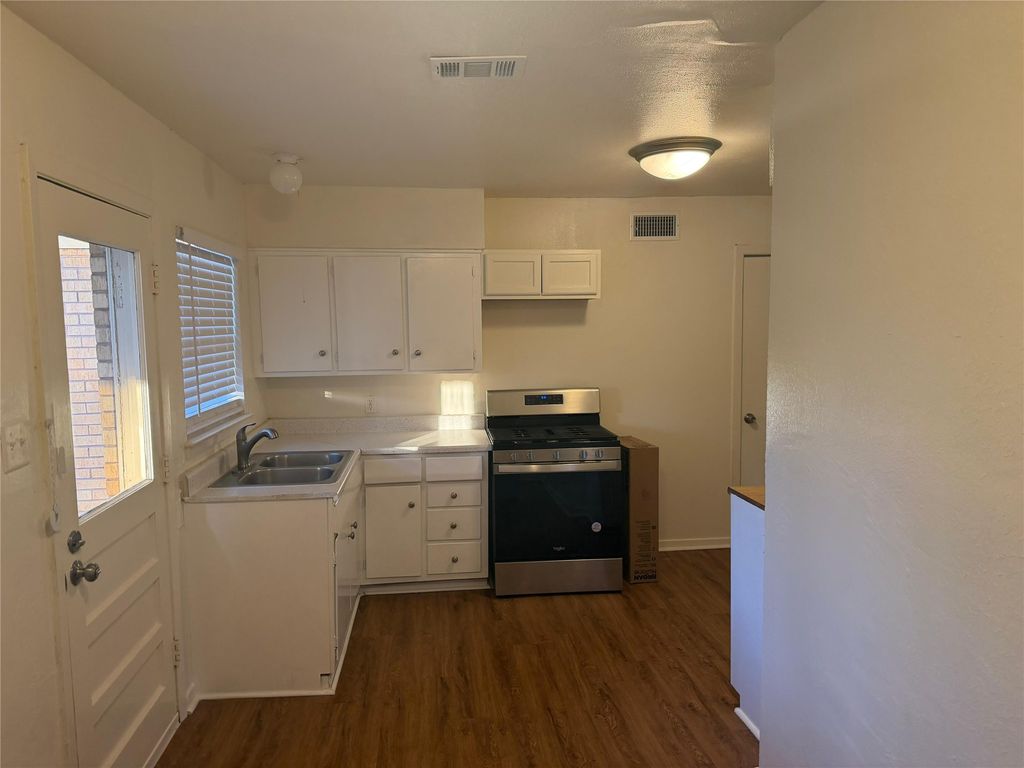 10841 Ruth Ann Drive, Dallas, TX 75228