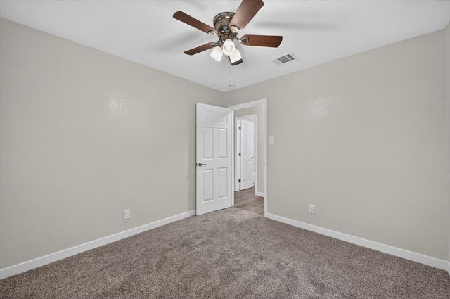 7516 S College Circle, North Richland Hills, TX 76180