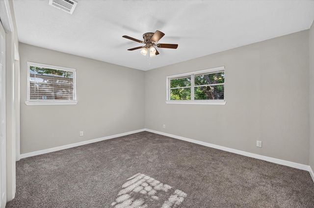 7516 S College Circle, North Richland Hills, TX 76180