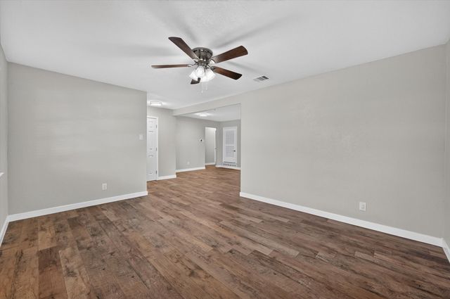 7516 S College Circle, North Richland Hills, TX 76180