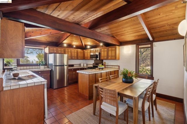 3343 Dwight Way, Berkeley, CA 94704