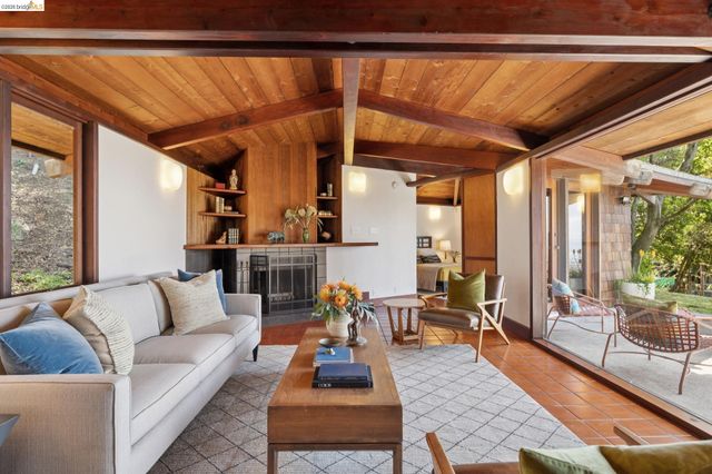 3343 Dwight Way, Berkeley, CA 94704
