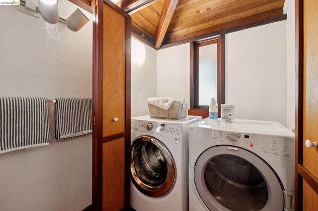 3343 Dwight Way, Berkeley, CA 94704