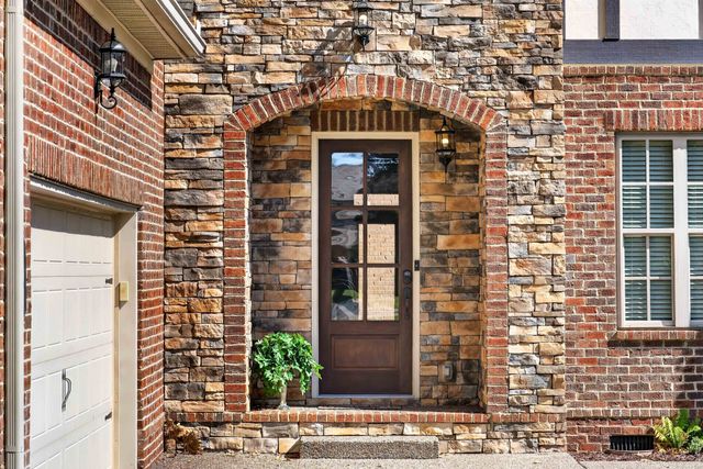 1006 Peck Pl, Hendersonville, TN 37075