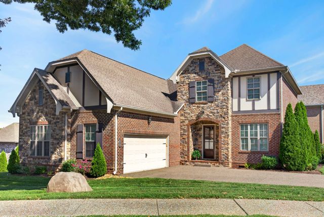 1006 Peck Pl, Hendersonville, TN 37075