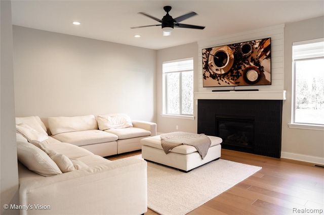 2935 Basil, Rochester Hills, MI 48309