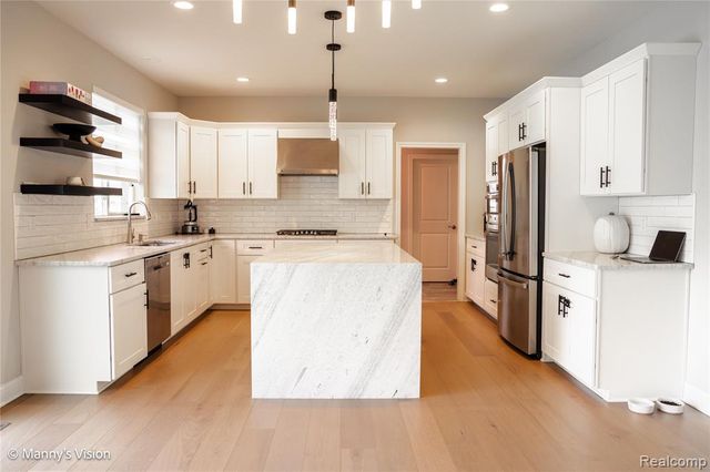 2935 Basil, Rochester Hills, MI 48309