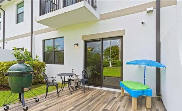 4507 E Aqua Bella Lane, Fort Lauderdale, FL 33312