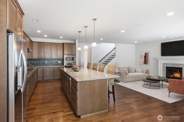 5417 165th Place SW, Lynnwood, WA 98037