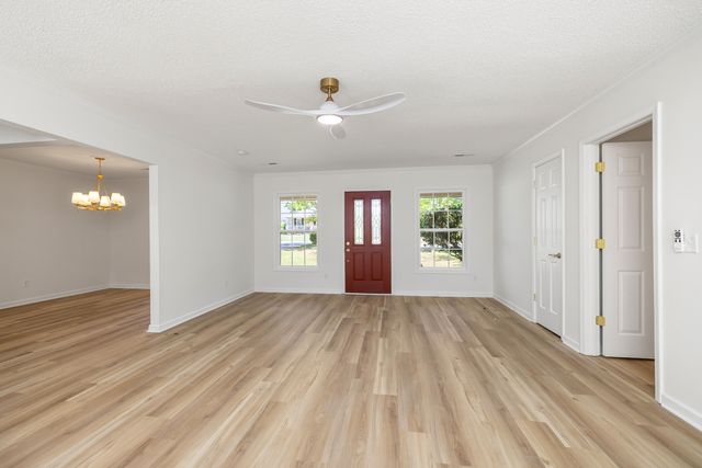 1090 Twin Lakes Drive, Sumter, SC 29154