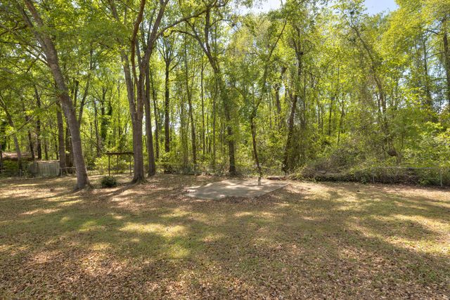 1090 Twin Lakes Drive, Sumter, SC 29154