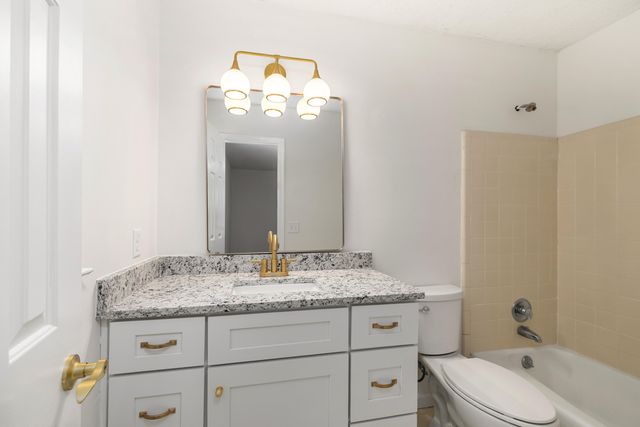1090 Twin Lakes Drive, Sumter, SC 29154