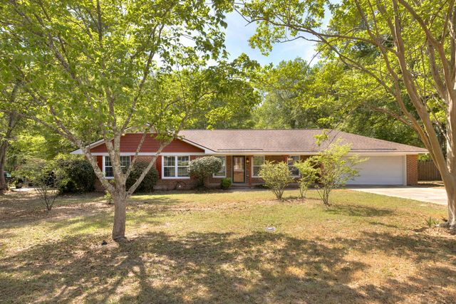 1090 Twin Lakes Drive, Sumter, SC 29154