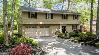 12 CLUB LN, Wilmington, DE 19810