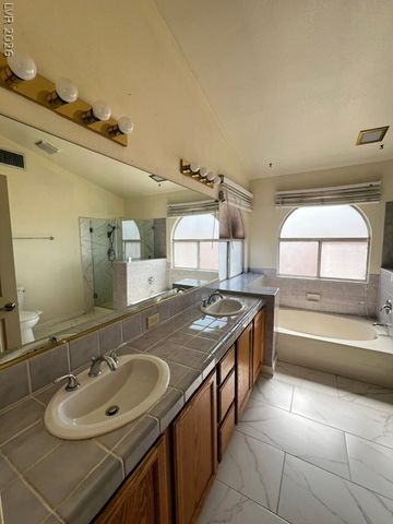 1910 Guinn Drive, Henderson, NV 89074