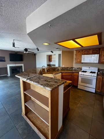 1910 Guinn Drive, Henderson, NV 89074