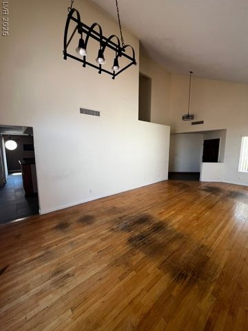 1910 Guinn Drive, Henderson, NV 89074