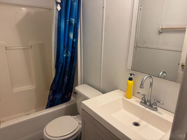 4225 E Miami River Road, Miami Twp, OH 45002