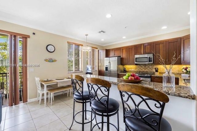 3055 NW 126th Ave, Sunrise, FL 33323