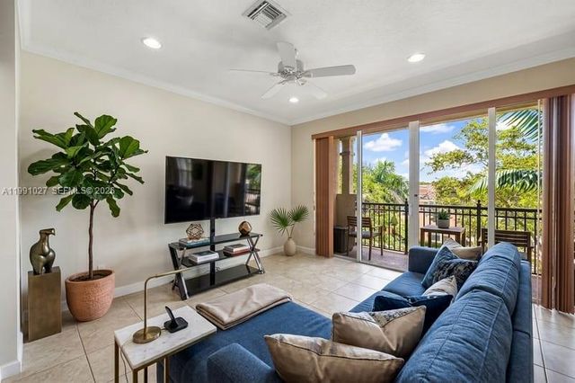 3055 NW 126th Ave, Sunrise, FL 33323