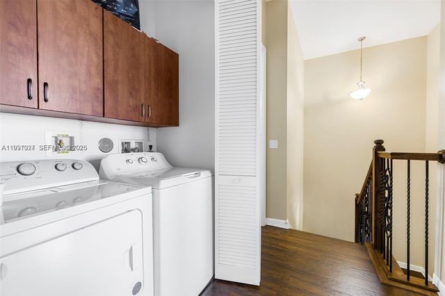 3055 NW 126th Ave, Sunrise, FL 33323