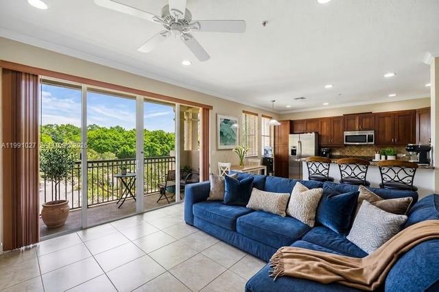 3055 NW 126th Ave, Sunrise, FL 33323